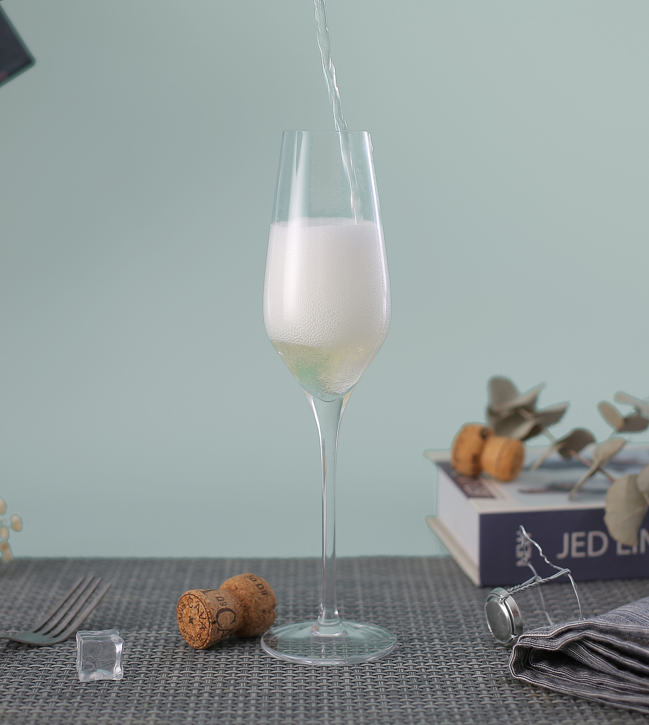 红酒拍摄广告摄影静物拍摄详情设计电商拍摄产品拍照（图ZMjY0MDMyOTQw） - 产品摄影 - 站酷设计师零晨视觉摄影原创素材 - 站酷ZCOOL