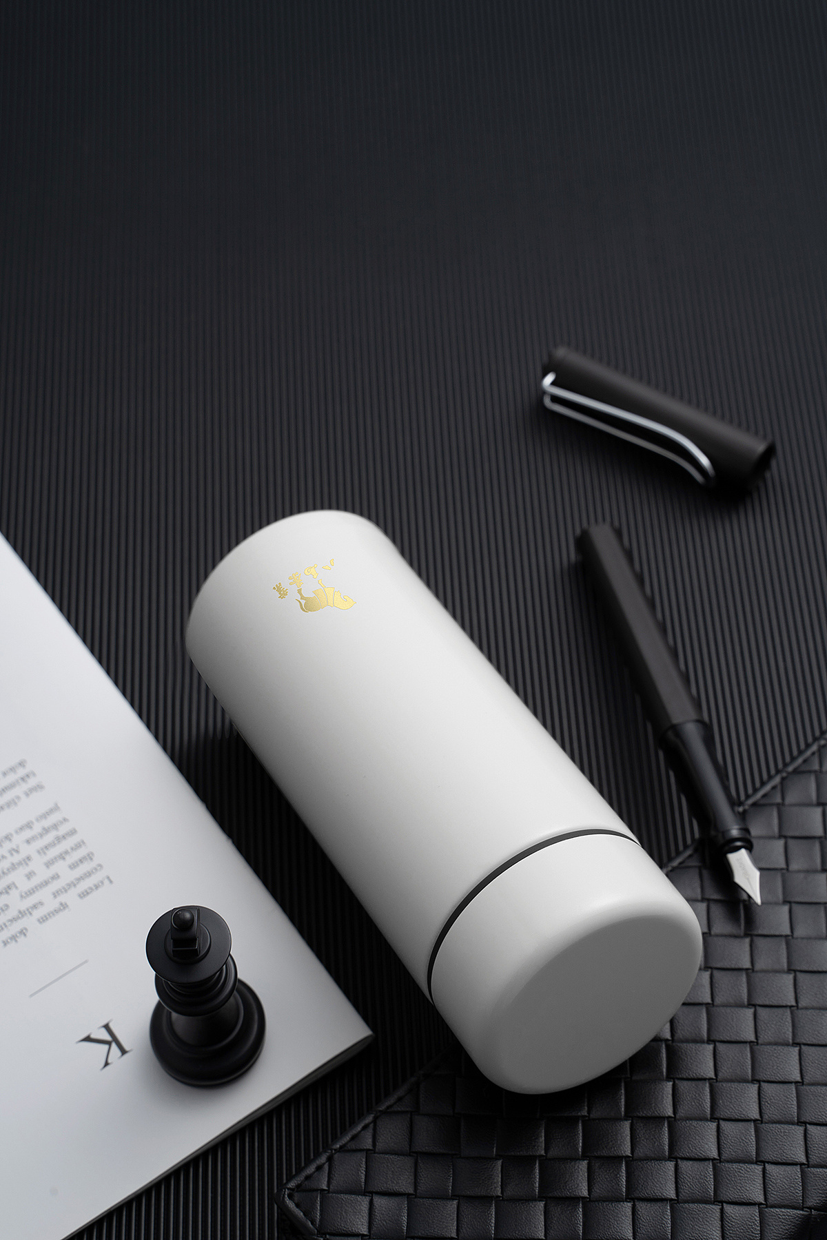 八马雅秀保温杯静物摄影与详情页