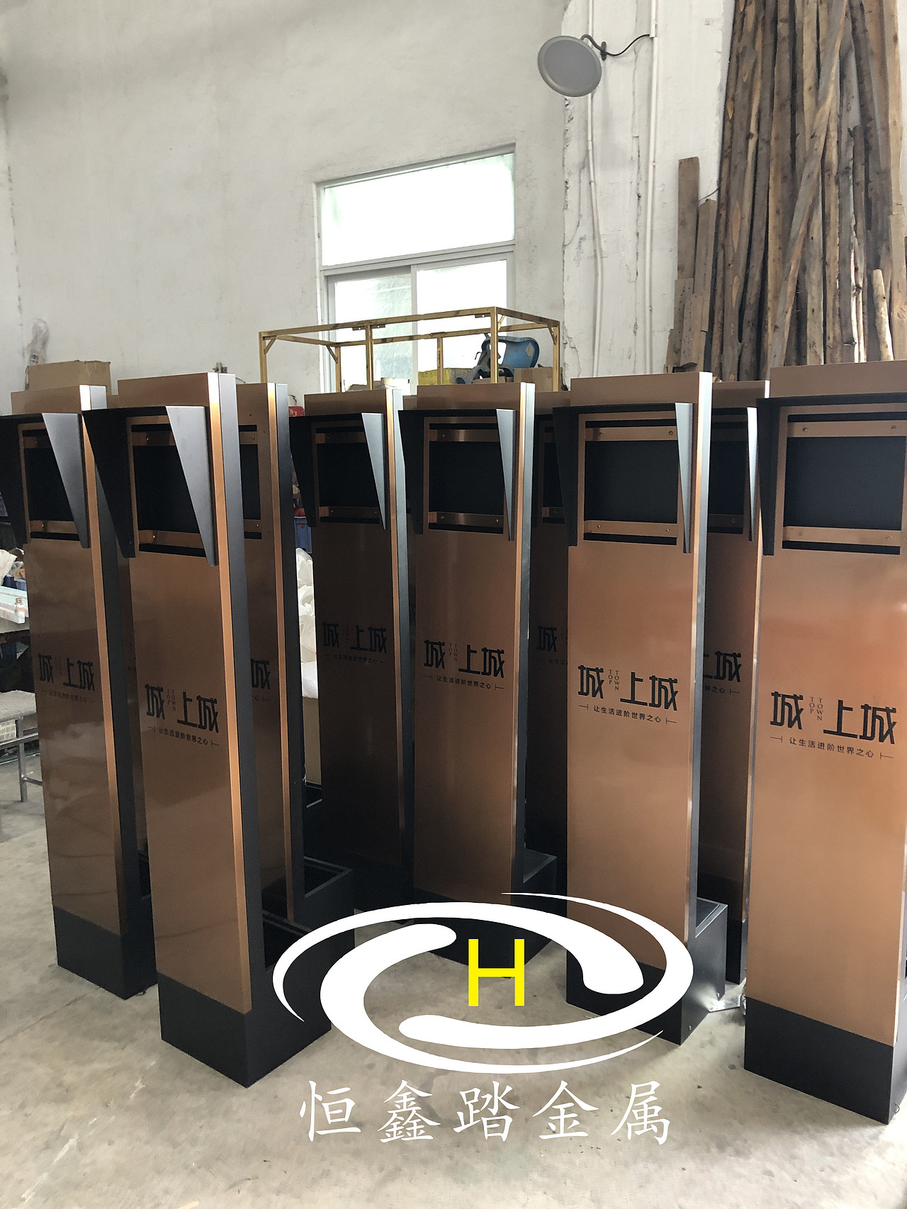 不锈钢门禁支架对讲立柱可视对讲机座的使用领域