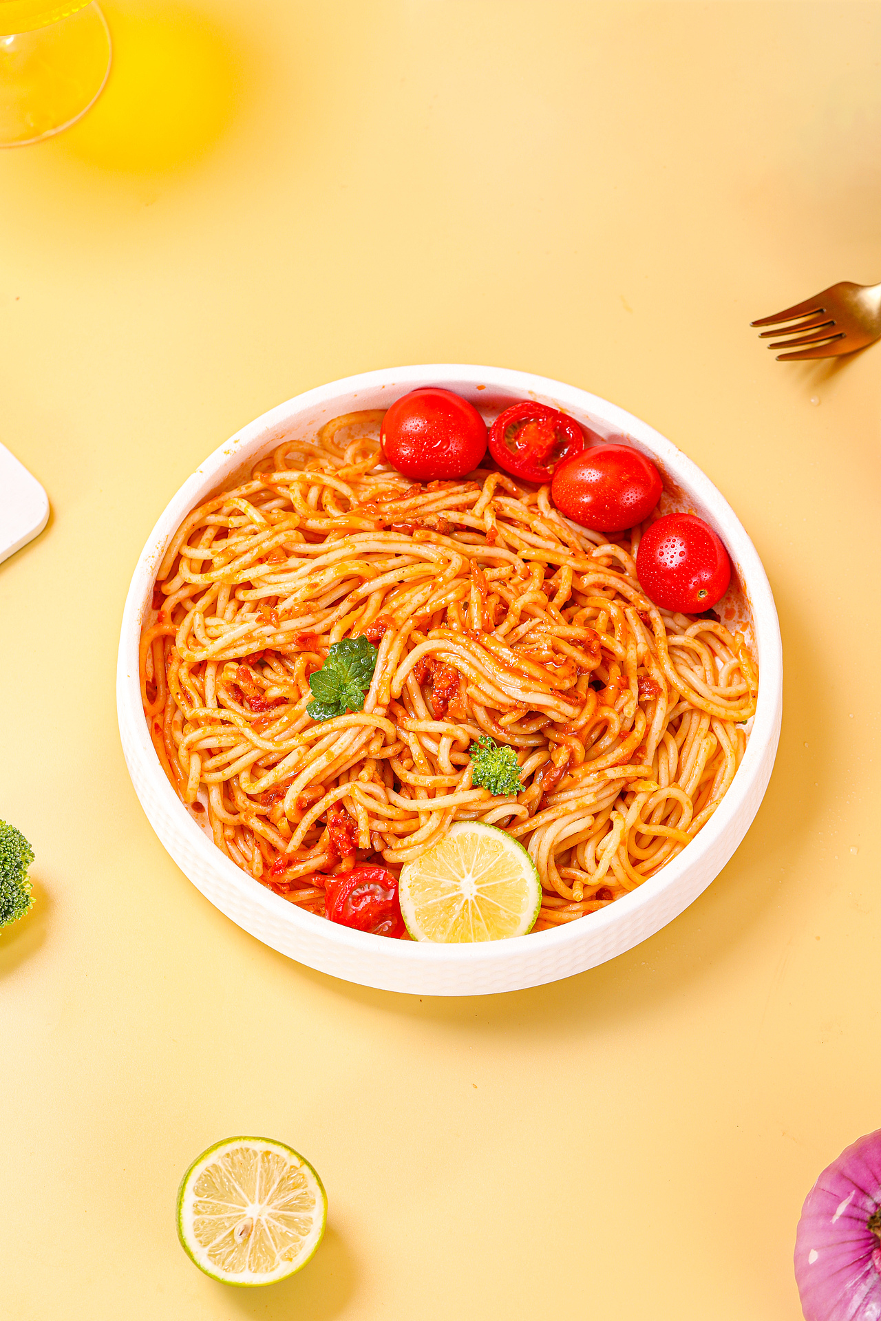 速食拌面意大利面意面 番茄肉酱面 牛肉面 黑胡椒意面（图ZMzU4MDQxMzQ0） - 美食摄影 - 站酷设计师光绪摄影工作室原创素材 - 站酷ZCOOL