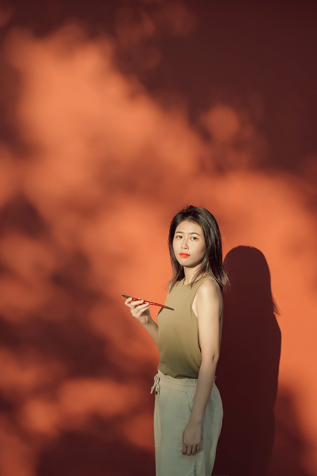 夕阳红墙与诗人（图ZMzQ1OTQ4NTMy） - 人像摄影 - 站酷设计师KK想要和这个世界原创素材 - 站酷ZCOOL