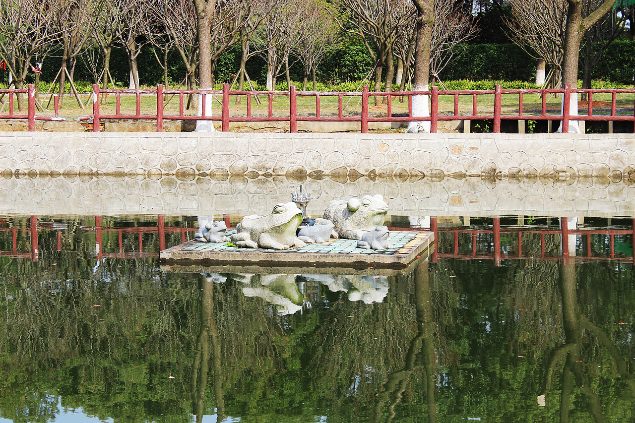 龙泉山孝恩园|导视设计|完工照片