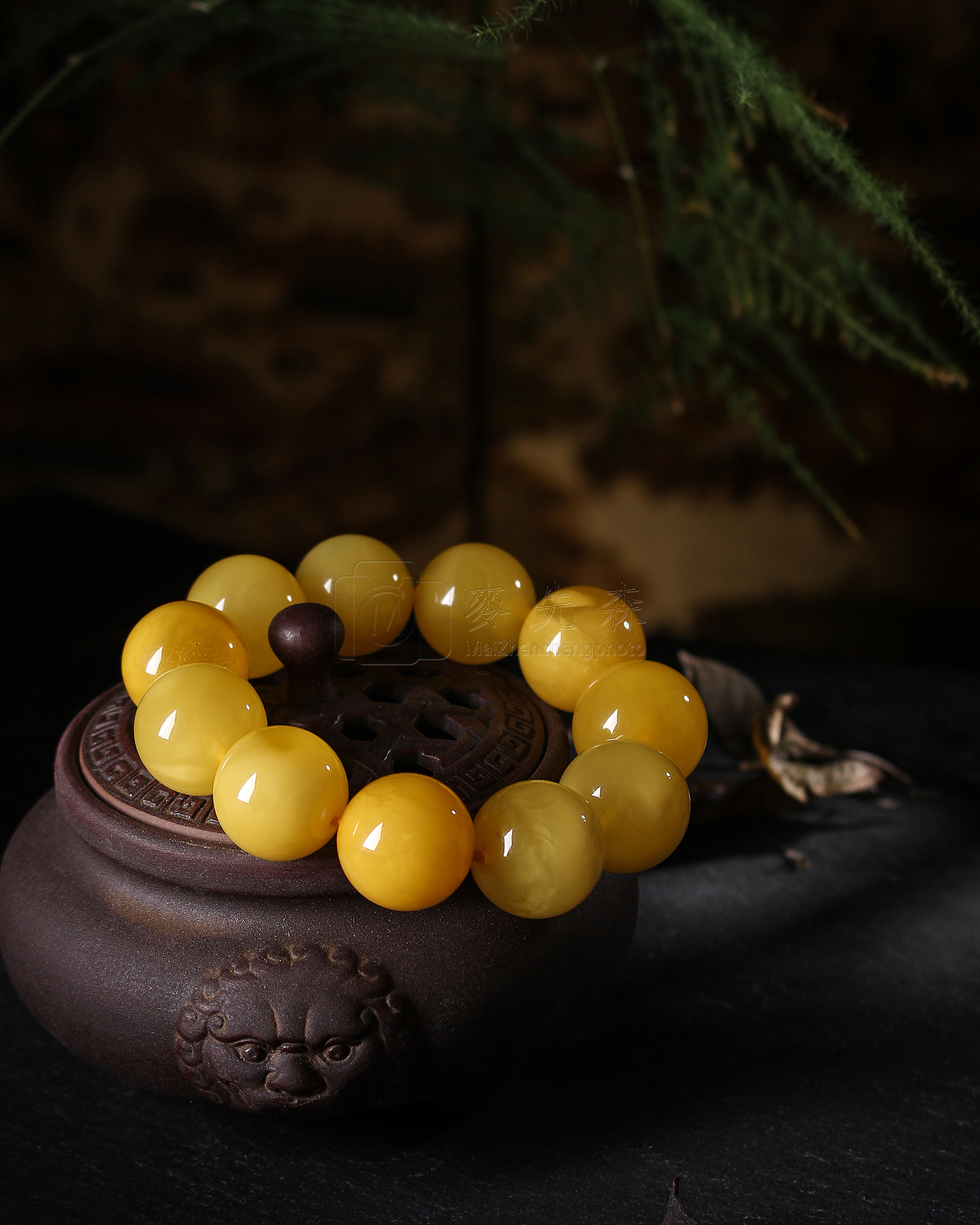 琥珀蜜蜡 手串吊坠等 摄影修图（图ZMTE2ODg4Njgw） - 产品摄影 - 站酷设计师麥先森原创素材 - 站酷ZCOOL