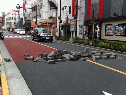 摄像机反求的实例合成