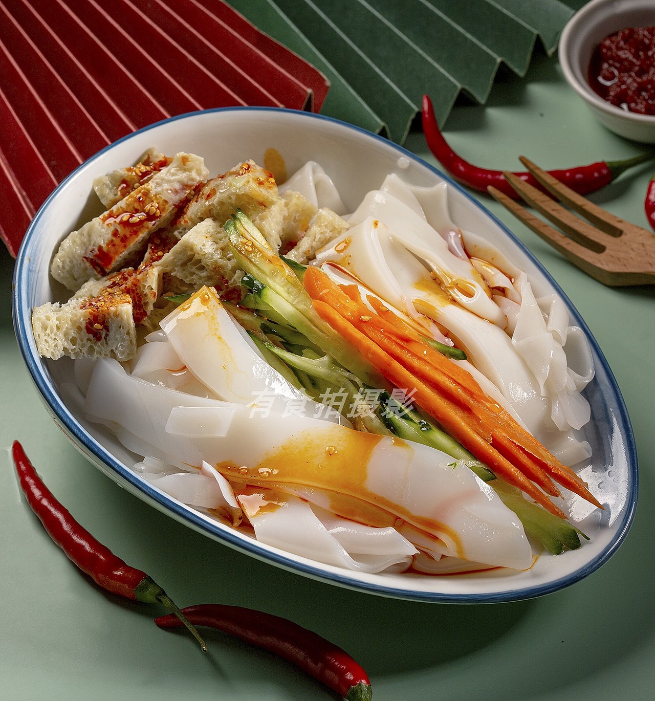 深圳美食摄影--凉皮拍摄（图ZMjgxMDcyOTg0） - 美食摄影 - 站酷设计师深圳有食拍摄影原创素材 - 站酷ZCOOL