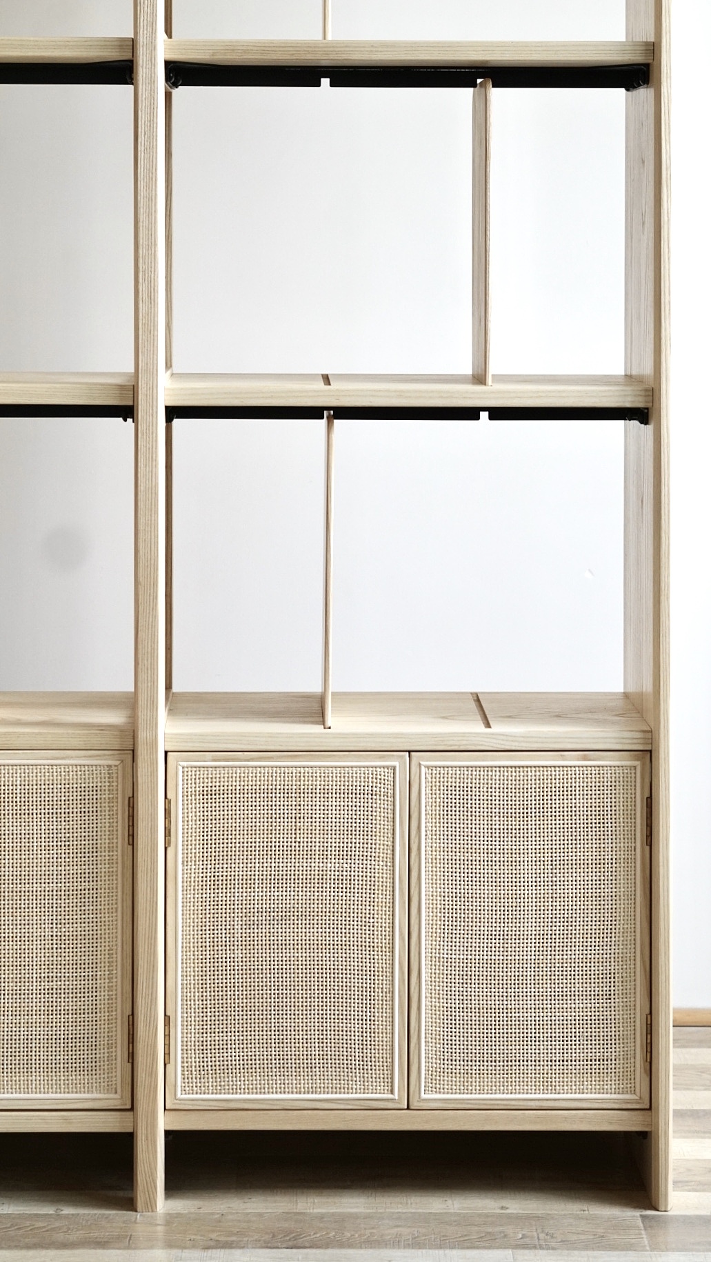 白蜡木+印尼藤编书架