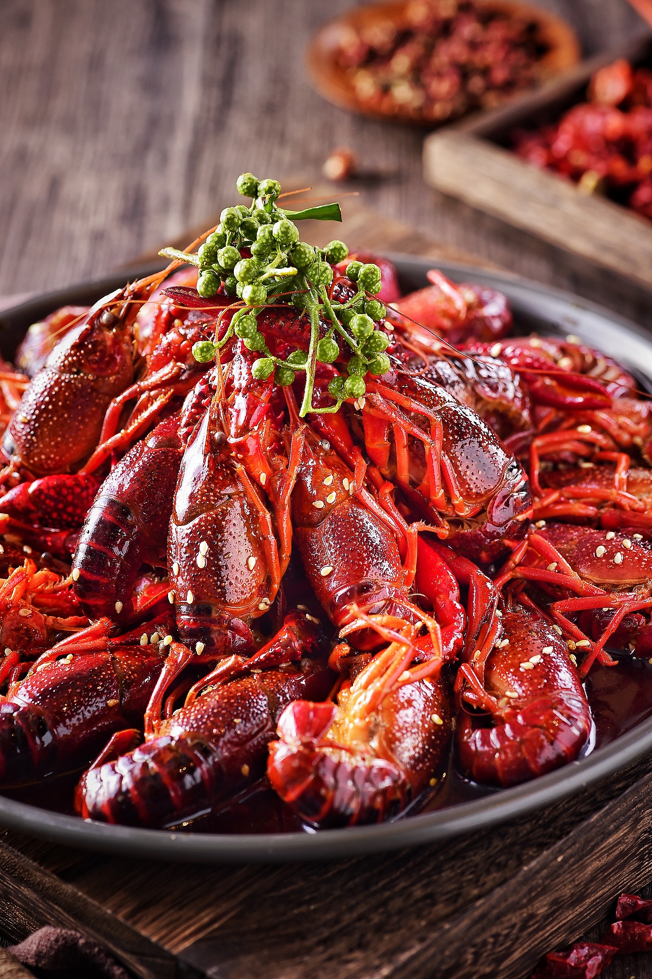 《麻辣小龙虾》