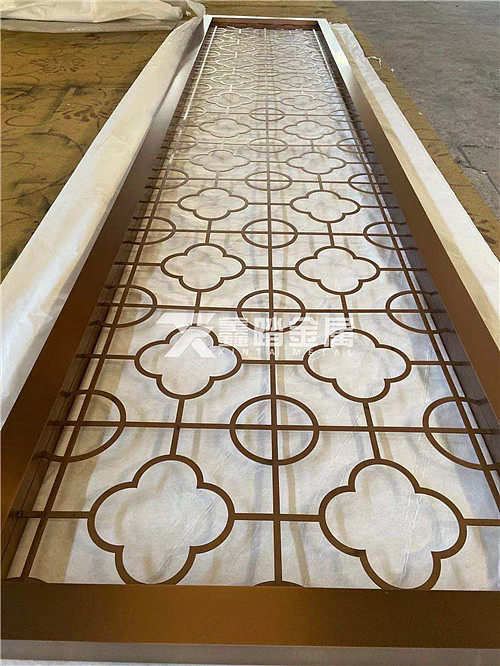 新中式家装如何利用不锈钢屏风营造氛围感?