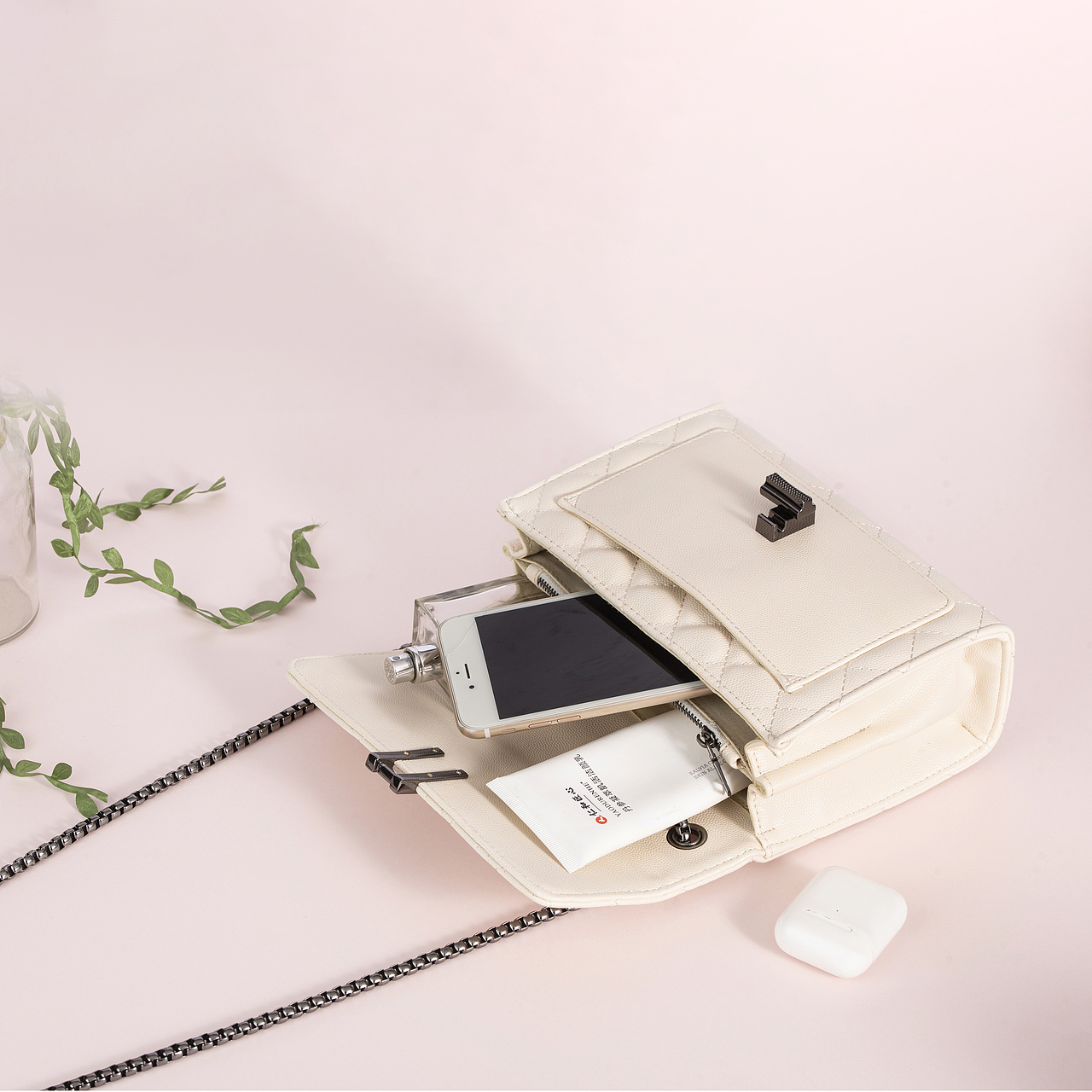 女包场景拍摄（图ZMjIxMzg5NDQ0） - 产品摄影 - 站酷设计师Lucas1123原创素材 - 站酷ZCOOL