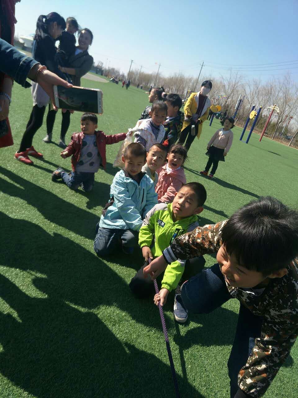 巴音镇幼儿园草莓二班春游亲子活动 2017.4.2