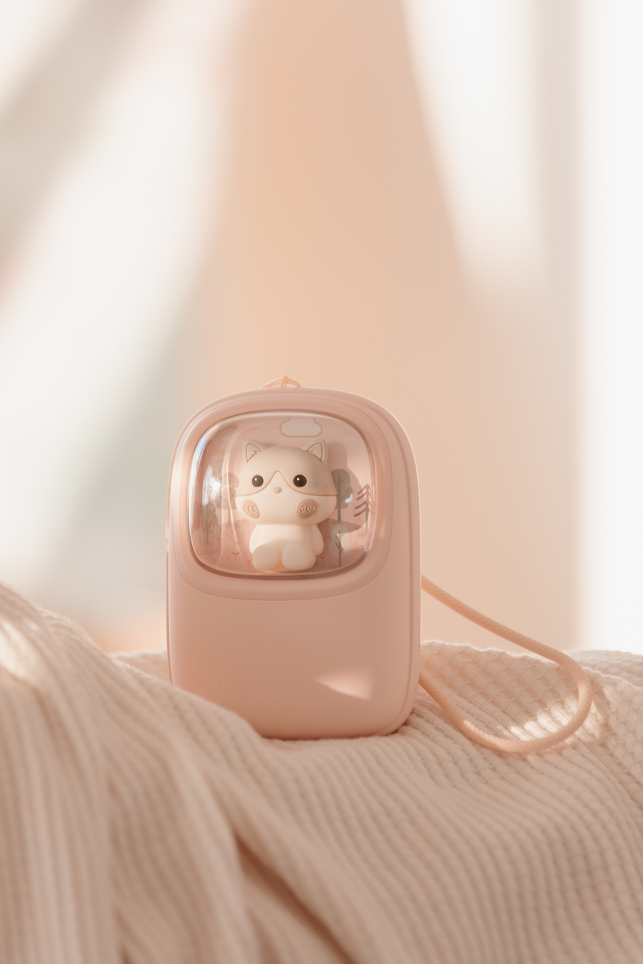 艾芭莎 暖手宝（图ZMjg2ODE1MDI4） - 产品摄影 - 站酷设计师1M视觉原创素材 - 站酷ZCOOL