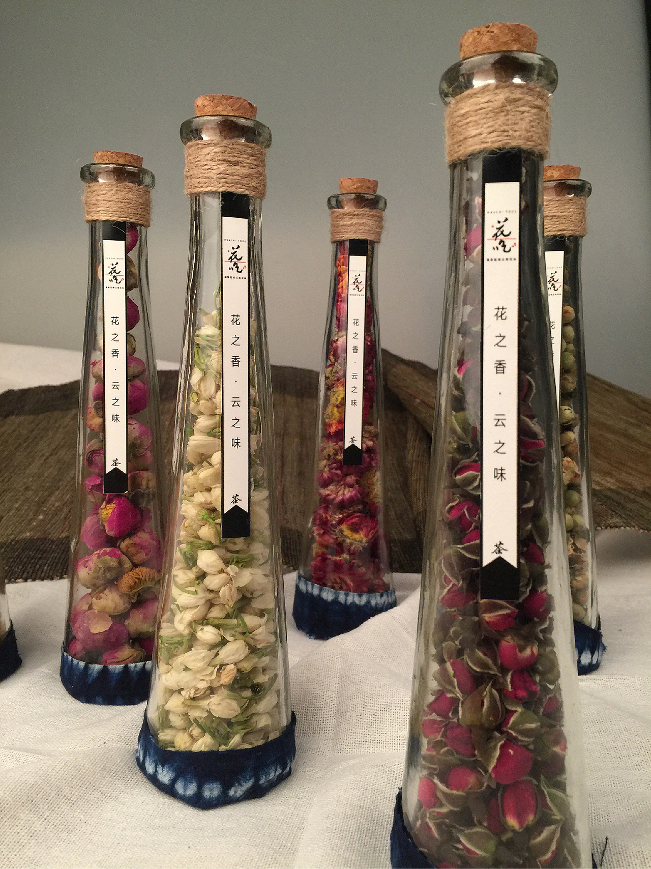 花吃食品包装模型展示（图ZNzUwMjY3ODQ=） - 包装 - 站酷设计师GsgS原创素材 - 站酷ZCOOL