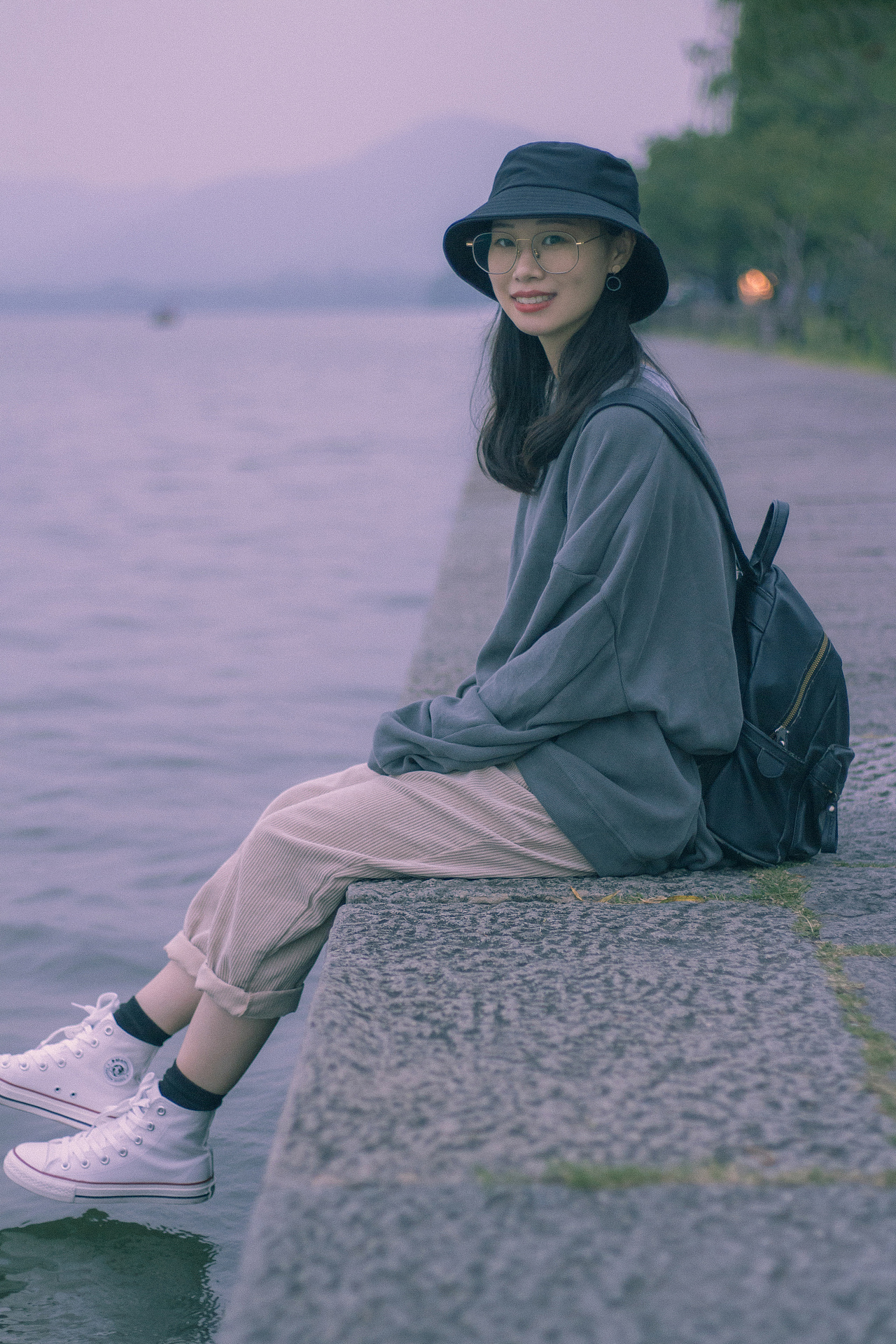 阴天-西湖（图ZMTgwMDgzOTEy） - 人像摄影 - 站酷设计师changingWAN原创素材 - 站酷ZCOOL