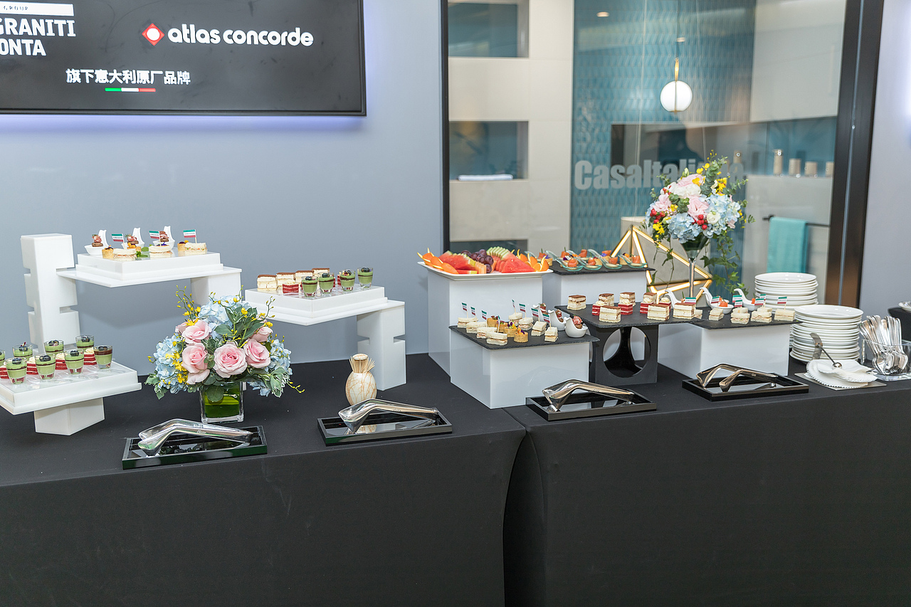 上海进口瓷砖旗舰店开业前拍摄