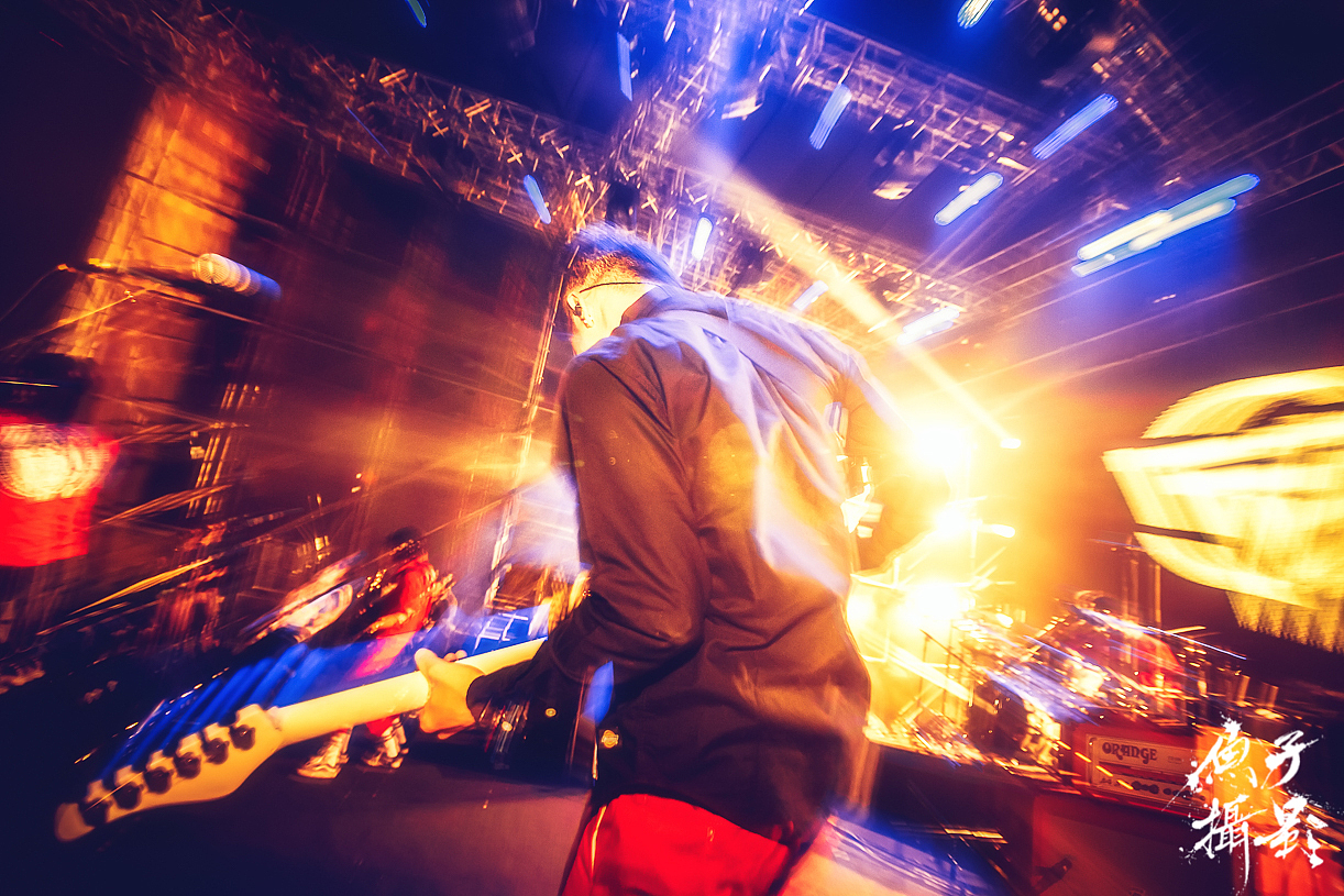 鱼子记录·2017.12.30~21.31，深圳迷笛音乐节。（图ZMTAxNzcyMjYw） - 人文/纪实摄影 - 站酷设计师鱼子yuzi原创素材 - 站酷ZCOOL