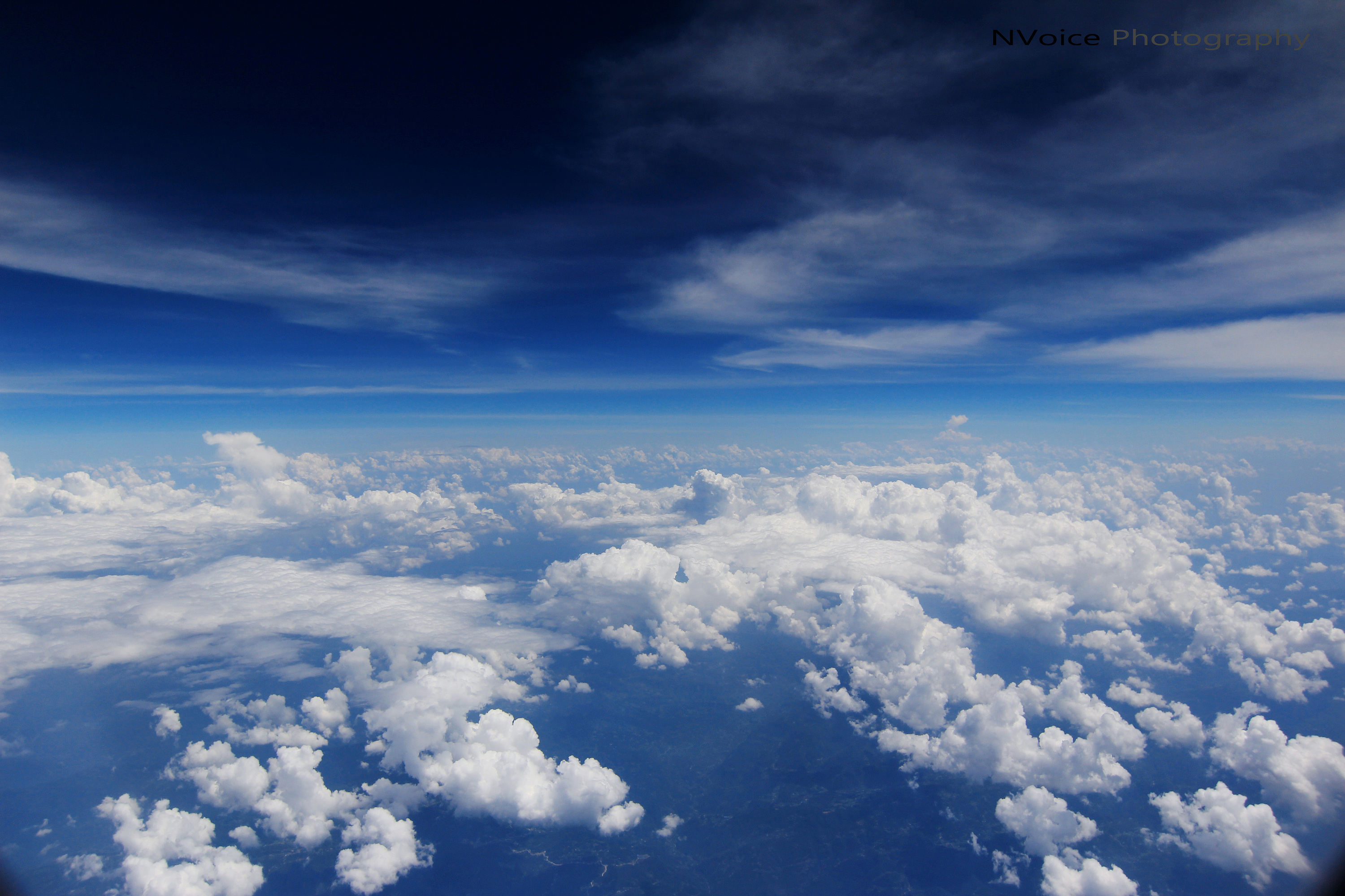高空中唯美的云层46571_蓝天白云_风景风光类_图库壁纸_68Design