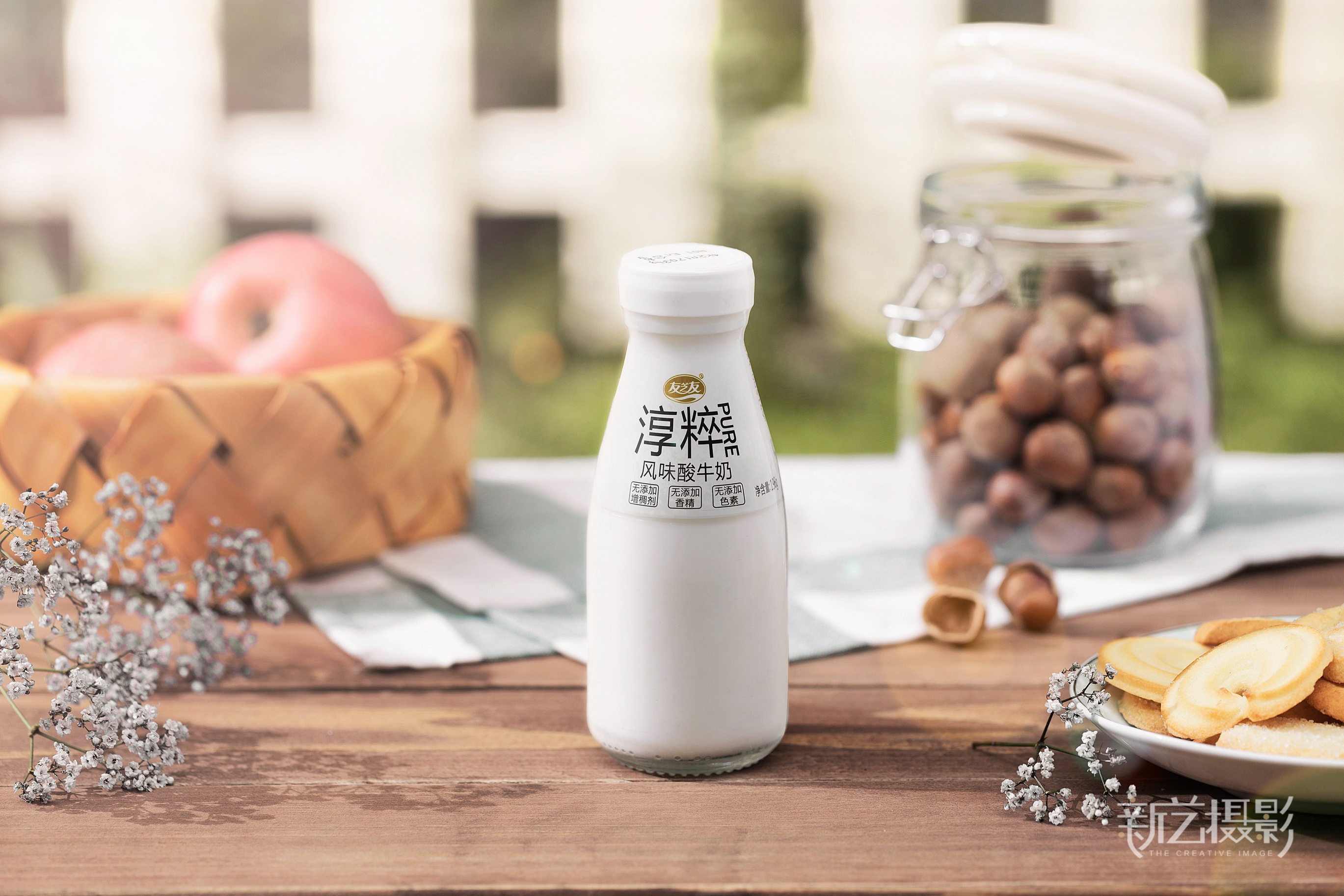 友芝友牛奶场景图 饮品拍摄 静物摄影 早餐