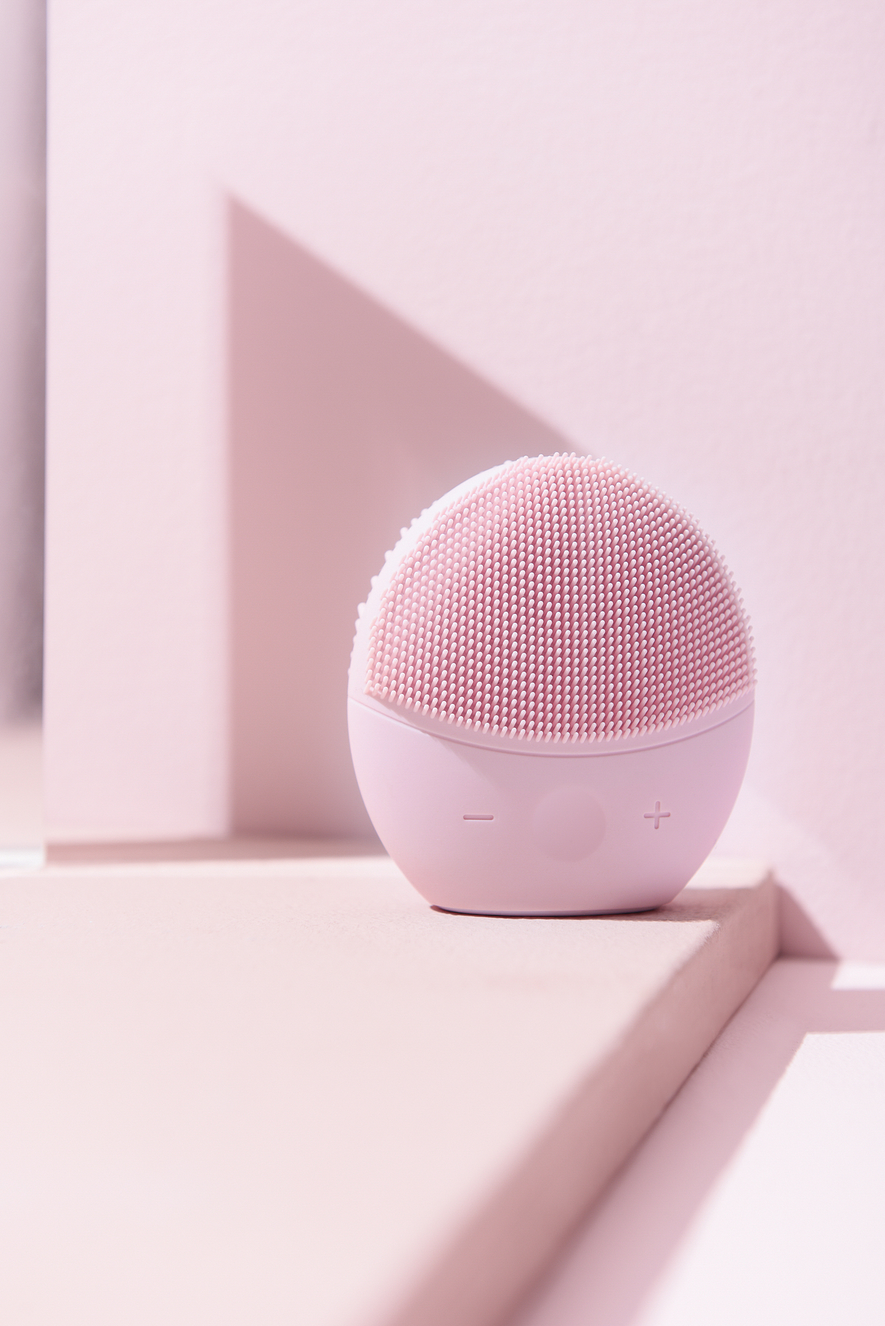 杭州产品摄影｜电器｜美容｜洗脸仪｜脸部按摩仪（图ZMTg2OTg0MTE2） - 产品摄影 - 站酷设计师摄影师馒头MANTO原创素材 - 站酷ZCOOL