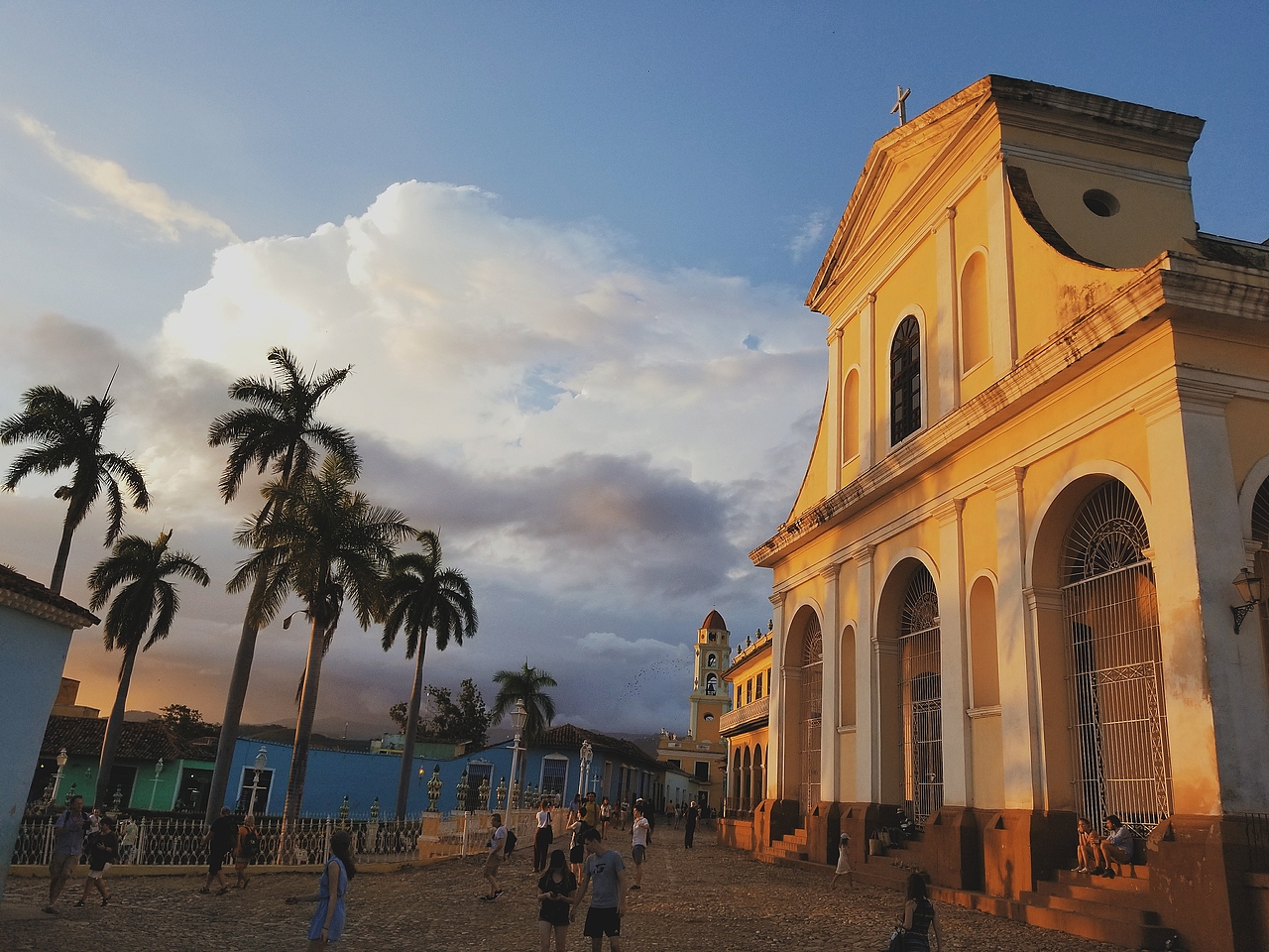 相约在古巴,相聚在《名流》