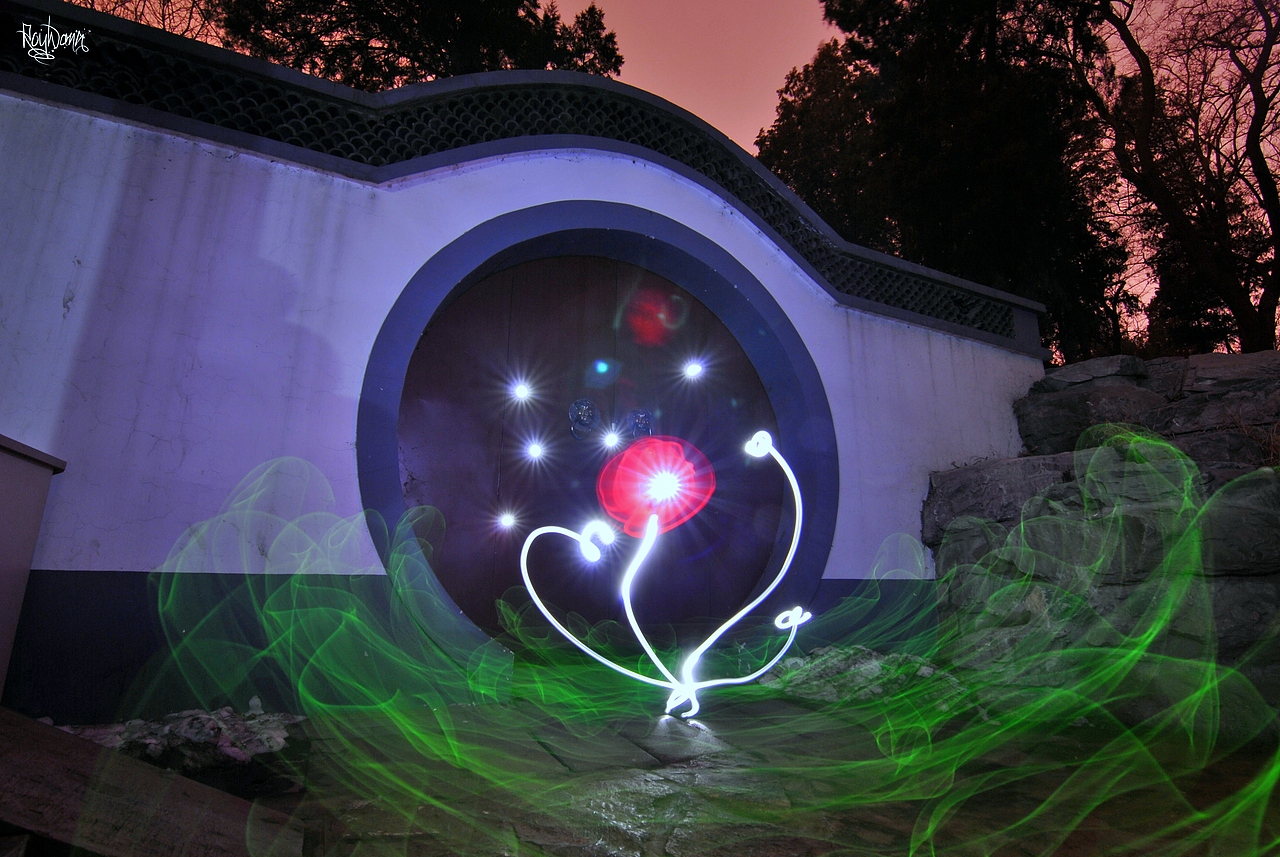 One Night In Beijing 光绘新作 By RoyWang