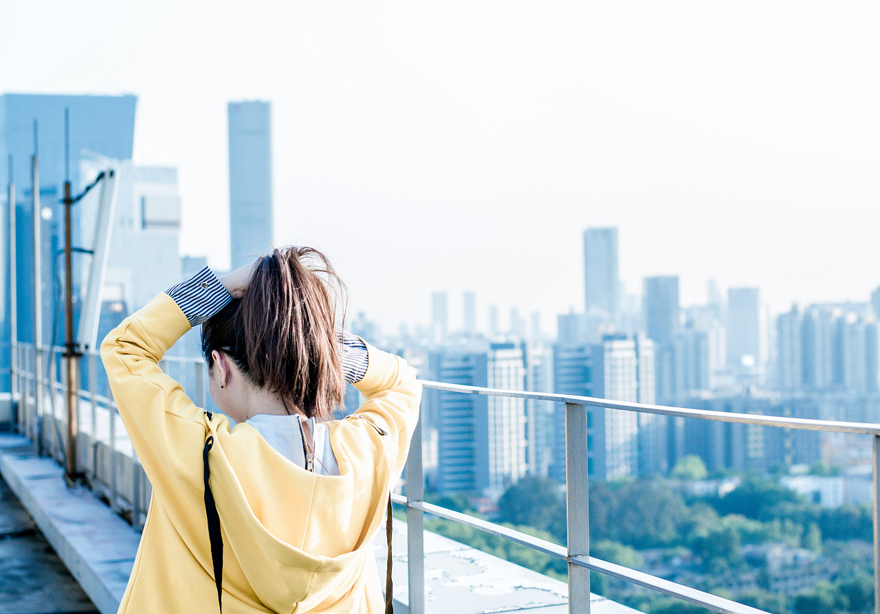 摄于深圳大学文科楼&科技楼 风格:校园活力小
