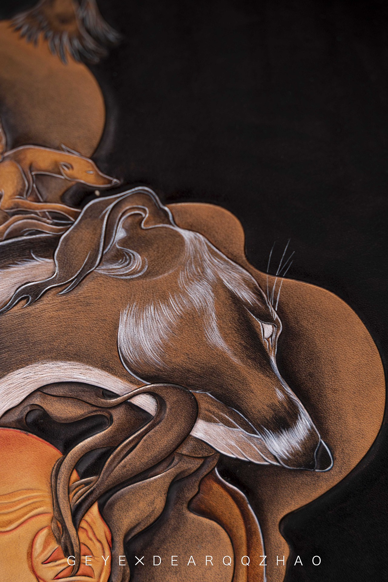 【艺术家联名款】游走在皮面的“三魂七魄”