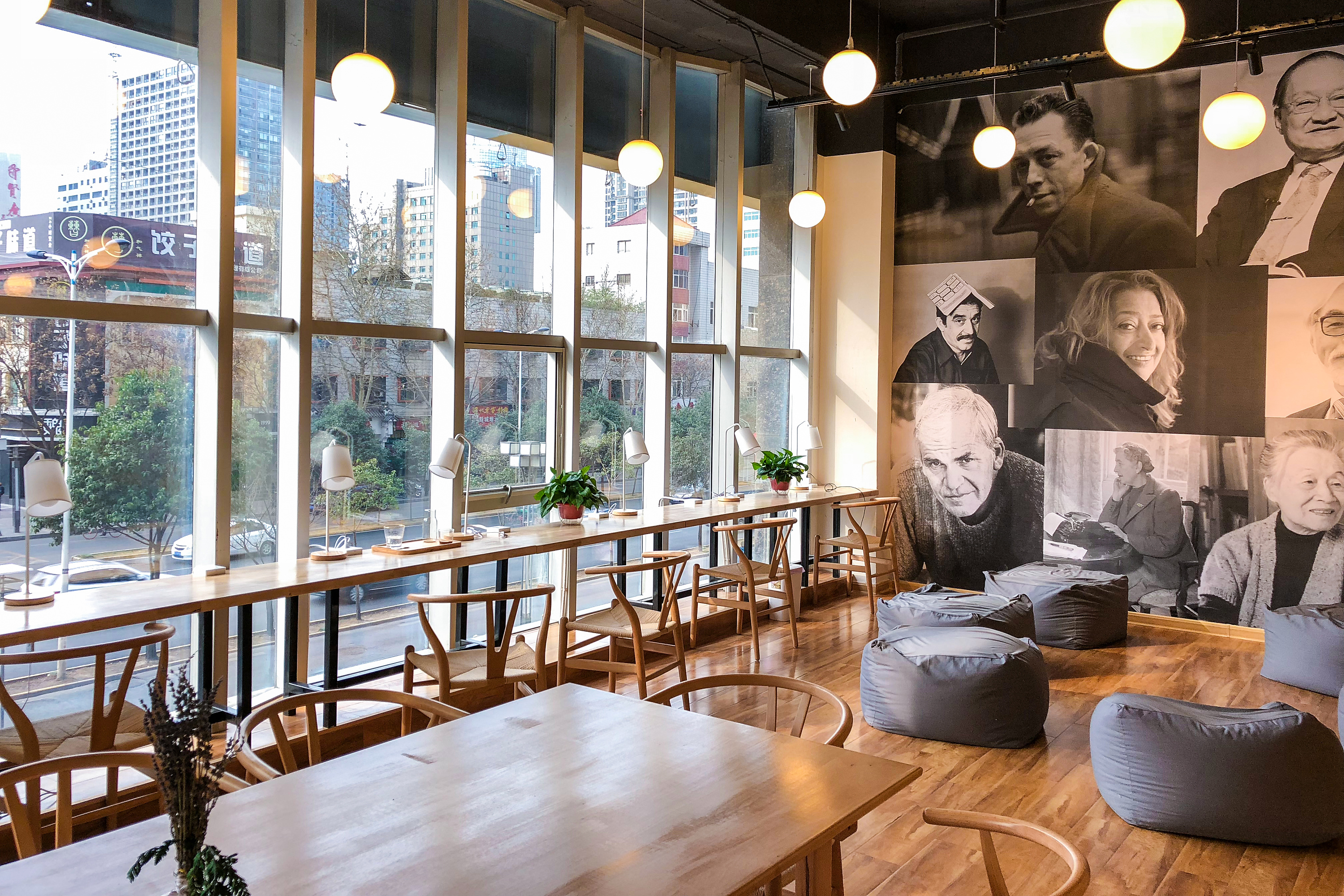 书店场景|摄影|环境/建筑|logo设计指南 - 原创作品 - 站酷 (zcool)