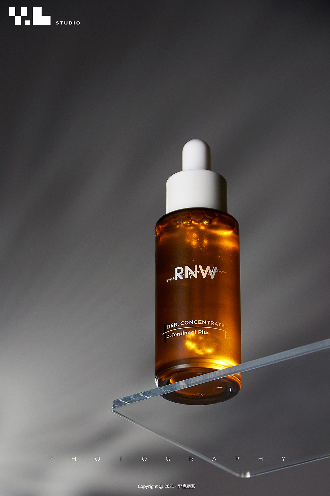 新年快乐 | RNW极简场景拍摄 | 野鹿摄影（图ZMjM4ODM2NDk2） - 产品摄影 - 站酷设计师野鹿摄影原创素材 - 站酷ZCOOL