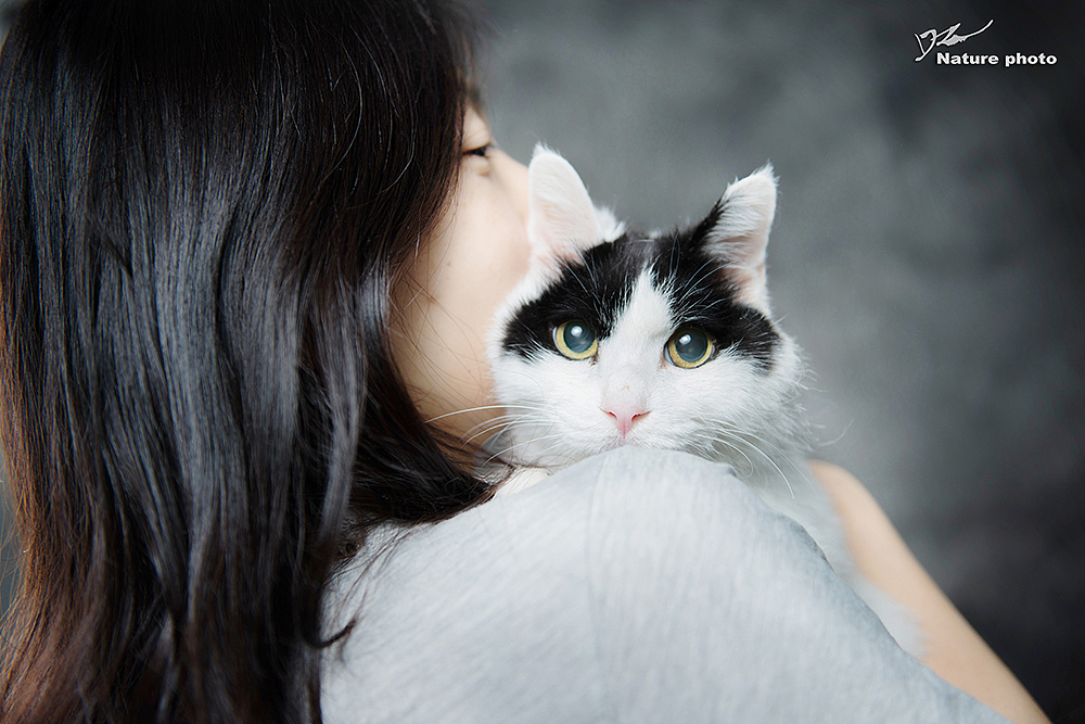 17岁的花花是小主人上高中时领养的