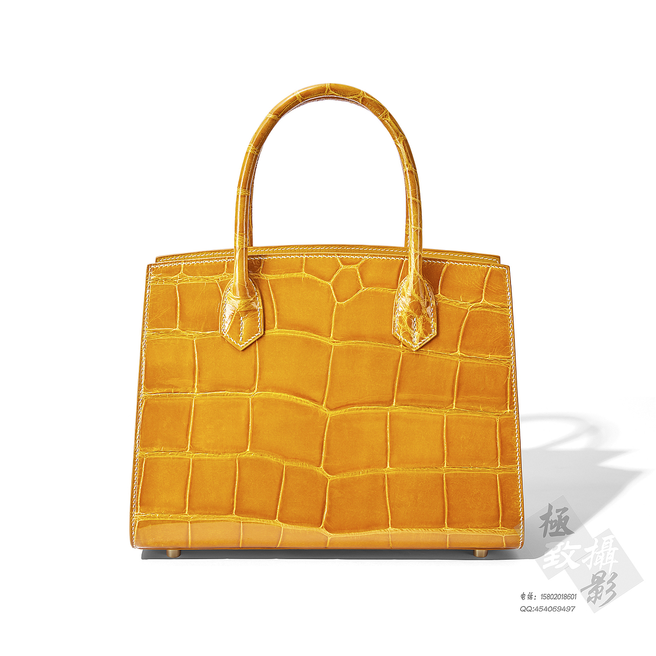 美洲鳄鱼皮女包白底海报形象照拍摄精修