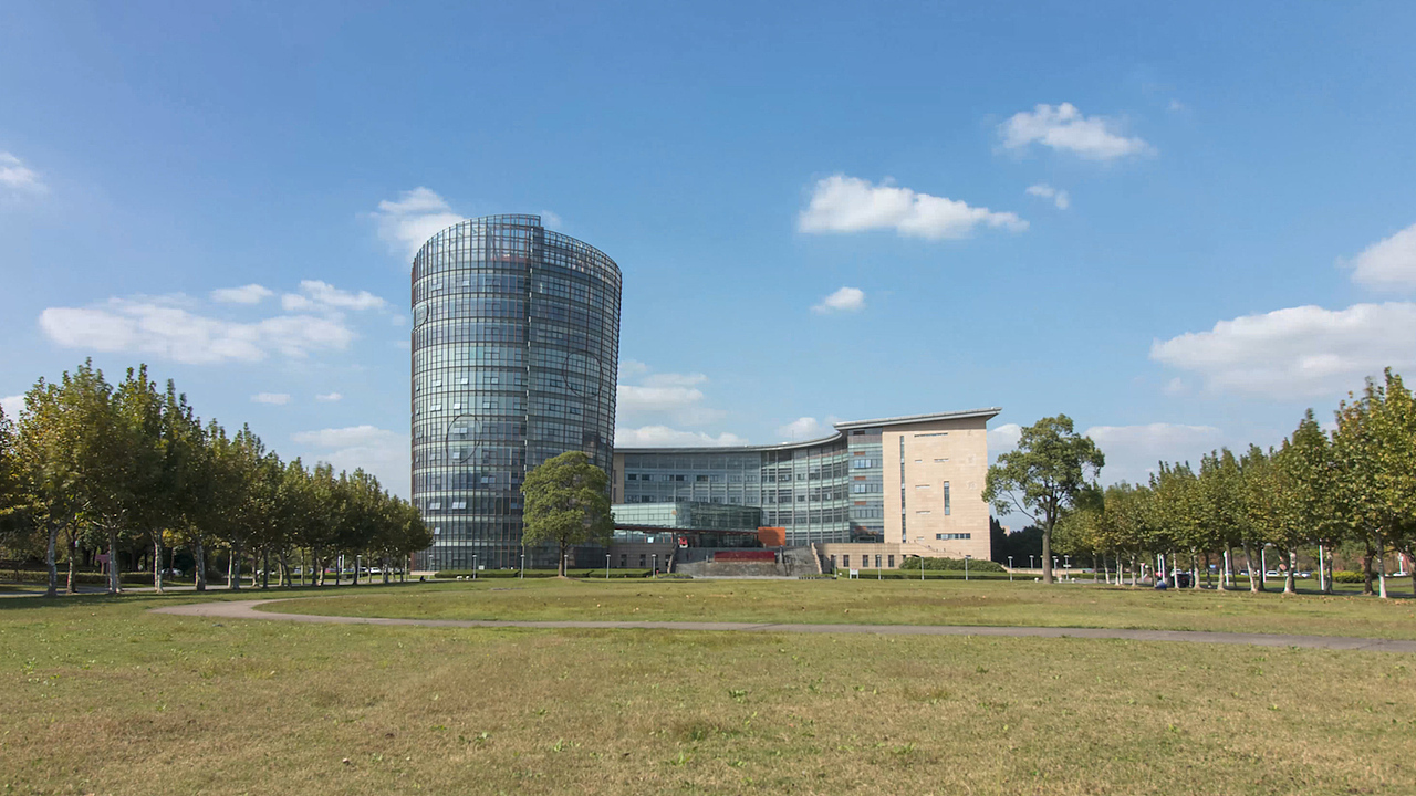 延时摄影,快门速度4秒,间隔时间30秒,拍摄时长12小时。