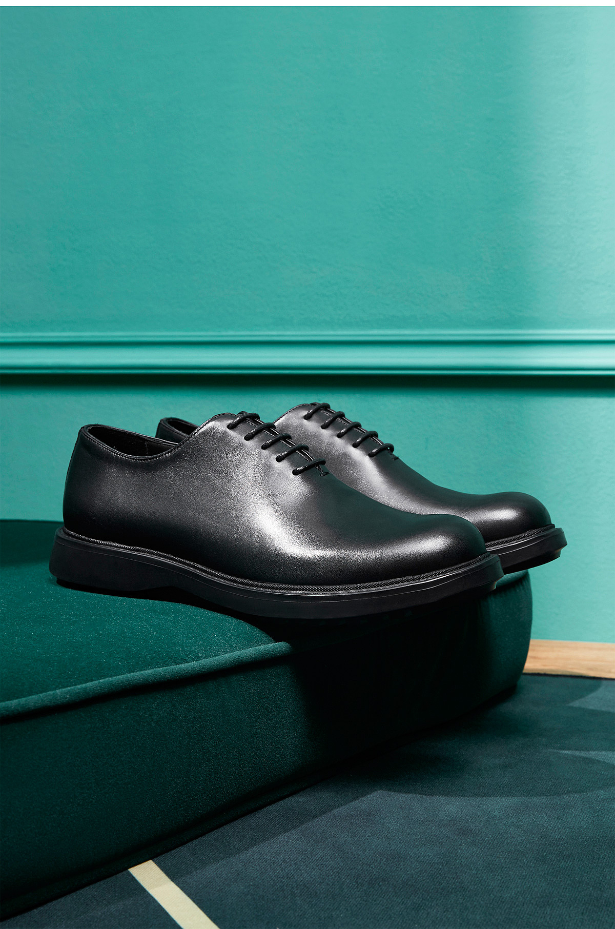 高端精品男鞋拍摄 定制化场景男鞋摆拍 商务男鞋摄影
