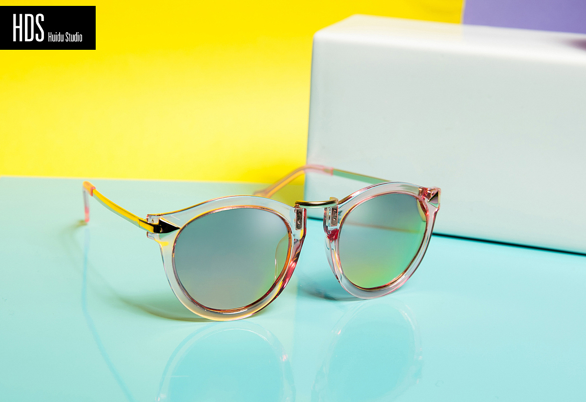 眼镜静物场景拍摄