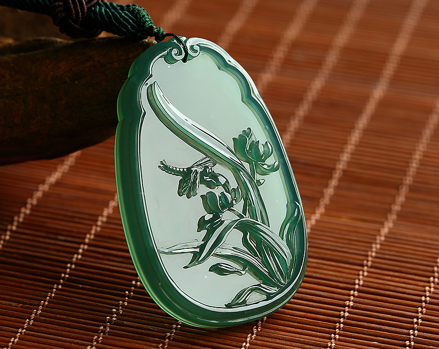 翡翠牌子兰花牌挂件玻璃种
