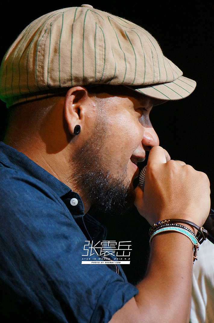 张震岳武汉演唱会 AYUE IN WUHAN（图ZNjgxOTcwNA==） - 人像摄影 - 站酷设计师树多村光原创素材 - 站酷ZCOOL