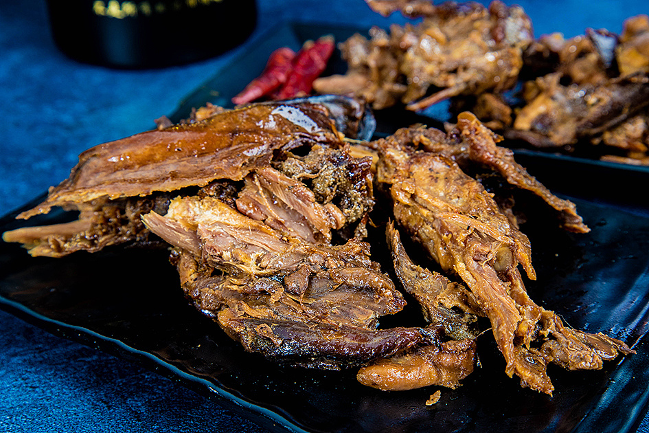 鲁味·印象之老博承手撕鸭排|摄影|美食摄影|三合印务 - 原创作品