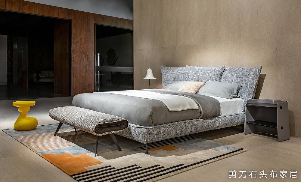 意大利进口家具品牌BONALDO这款边几 颜值超高!