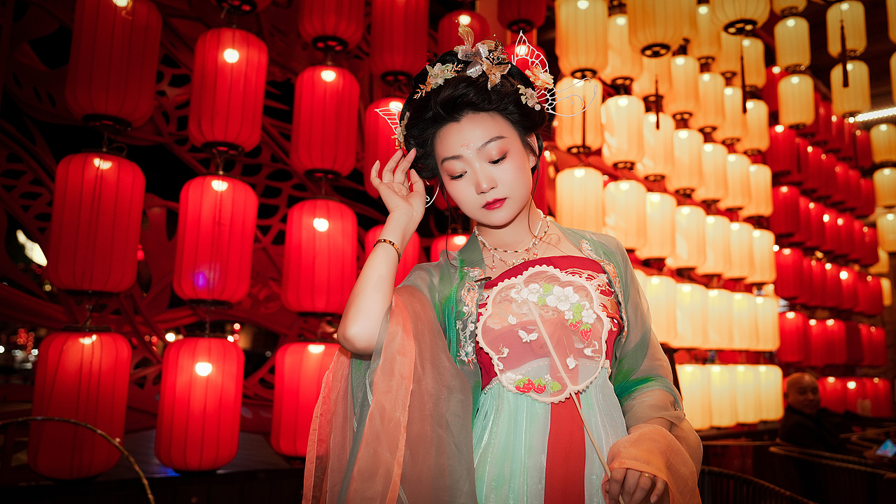 一夜望尽长安花 | 漫葡小镇