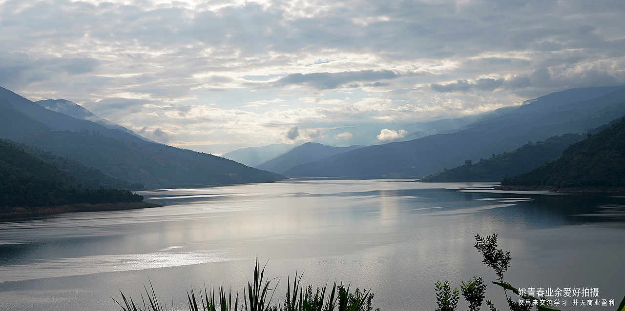 云南省临沧市凤庆县大寺乡澜沧江姚青春自然风光山水风景照片