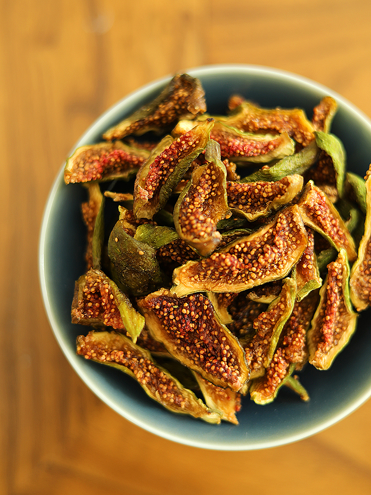 拿无花果干当茶点 功效升级 果干拍摄花絮分享（图ZMzU5NTE1NTA4） - 美食摄影 - 站酷设计师陈默工作室原创素材 - 站酷ZCOOL