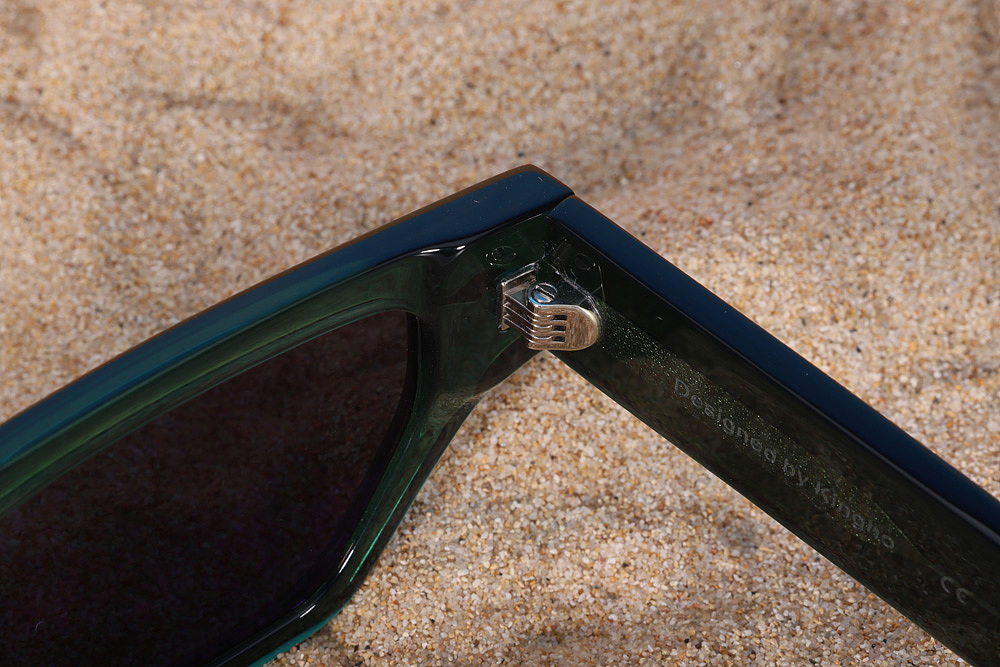 深圳眼镜工厂_同GM款蝴蝶胶架眼镜MF7718绿色-新创森