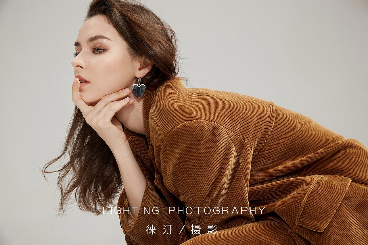 设计师服装拍摄，女装摄影，个性女装，女外模（图ZMzE4MDIzNDY4） - 人像摄影 - 站酷设计师徕汀服装摄影原创素材 - 站酷ZCOOL