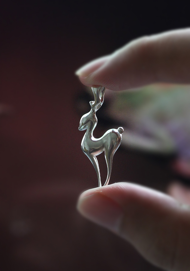 九色鹿（图ZMzI3NTMxOTk2） - 首饰设计 - 站酷设计师白泽记原创素材 - 站酷ZCOOL