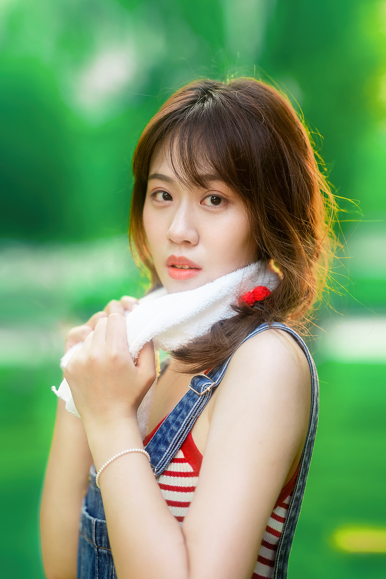 西瓜少女怎么拍❓夏日氛围感 |拍照姿势策划