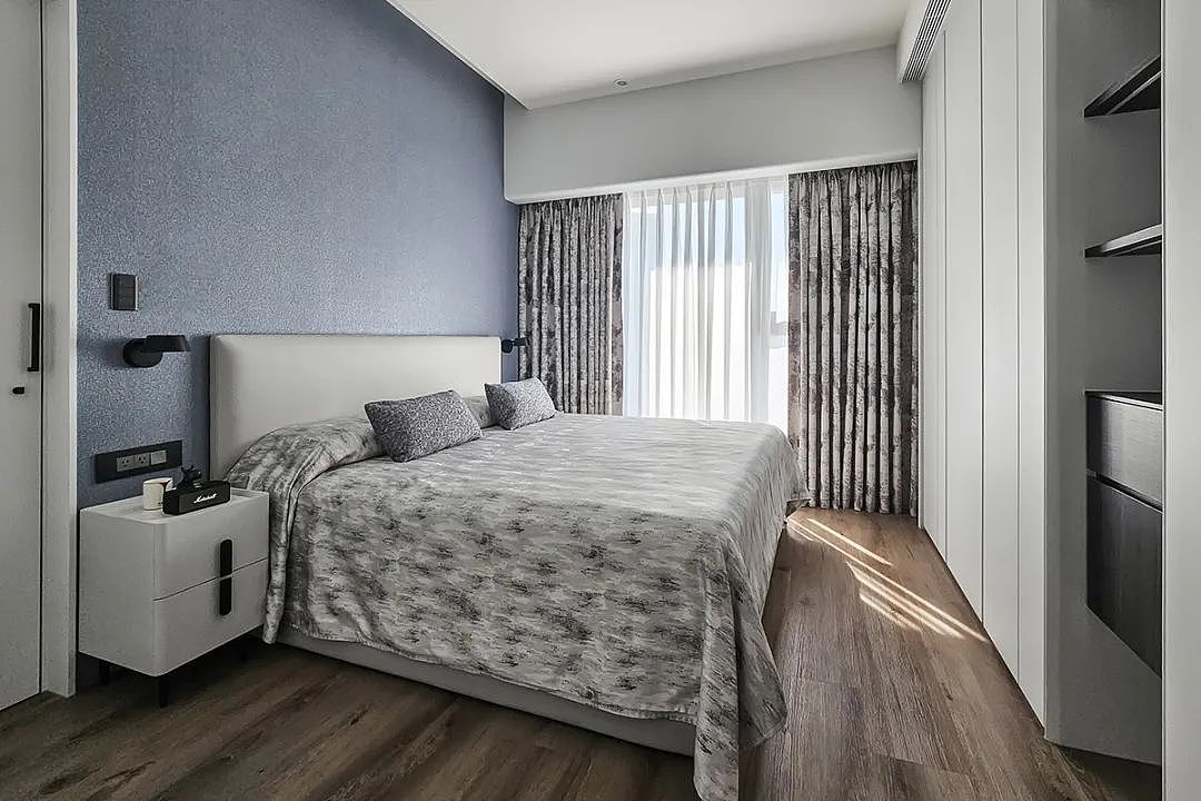 客厅变画室,灰韵现代风格引领潮流!