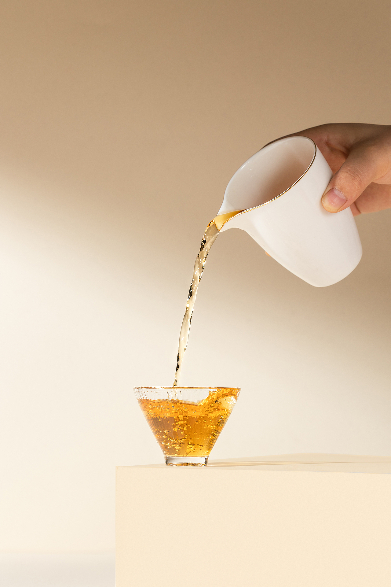 茶叶礼盒｜张一绝八道火肉桂场景图拍摄｜红茶拍摄（图ZMzQxNTc1NzM2） - 产品摄影 - 站酷设计师茉菲视觉设计原创素材 - 站酷ZCOOL