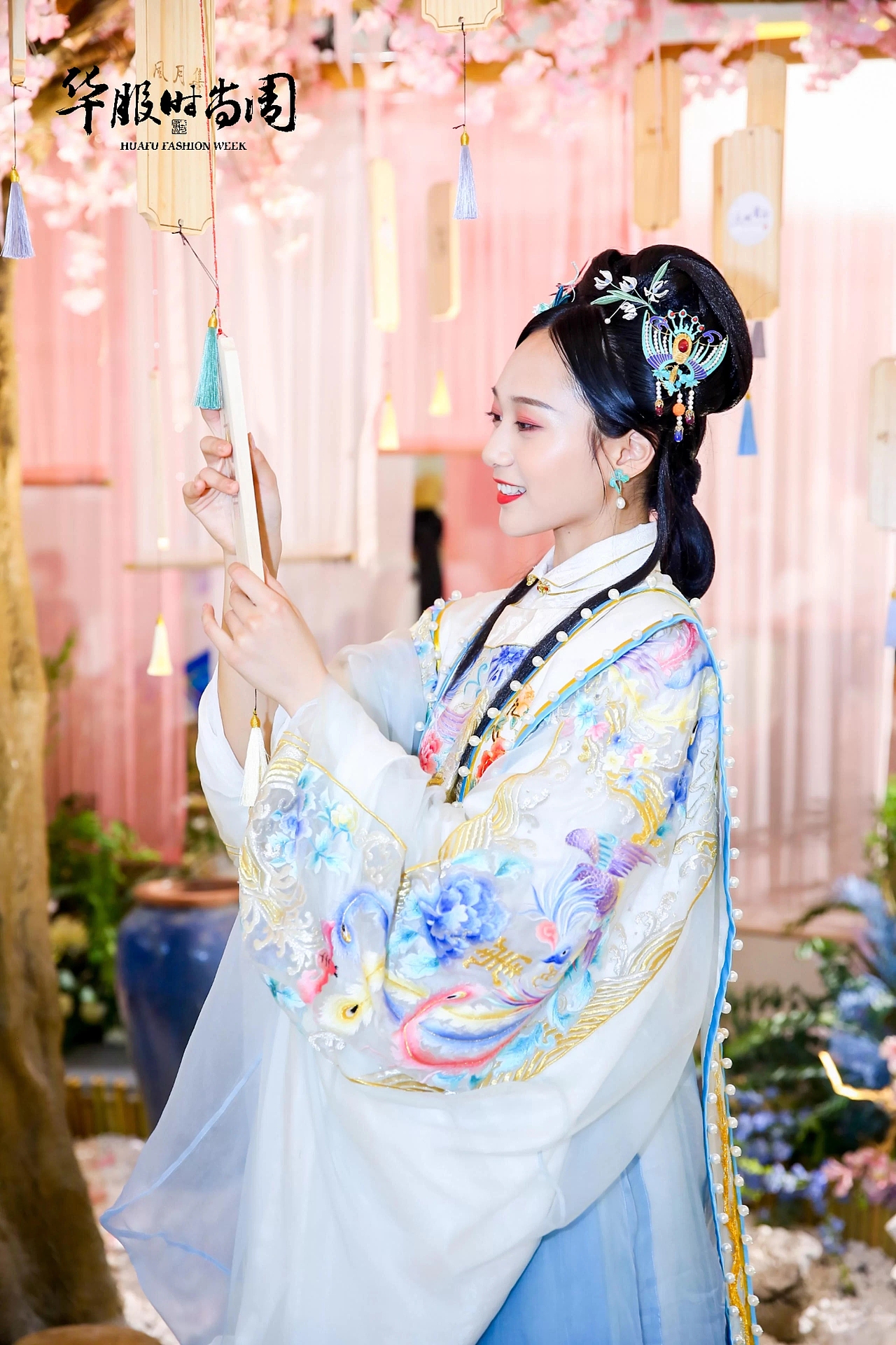 2020杭州湖滨银泰华服时尚周