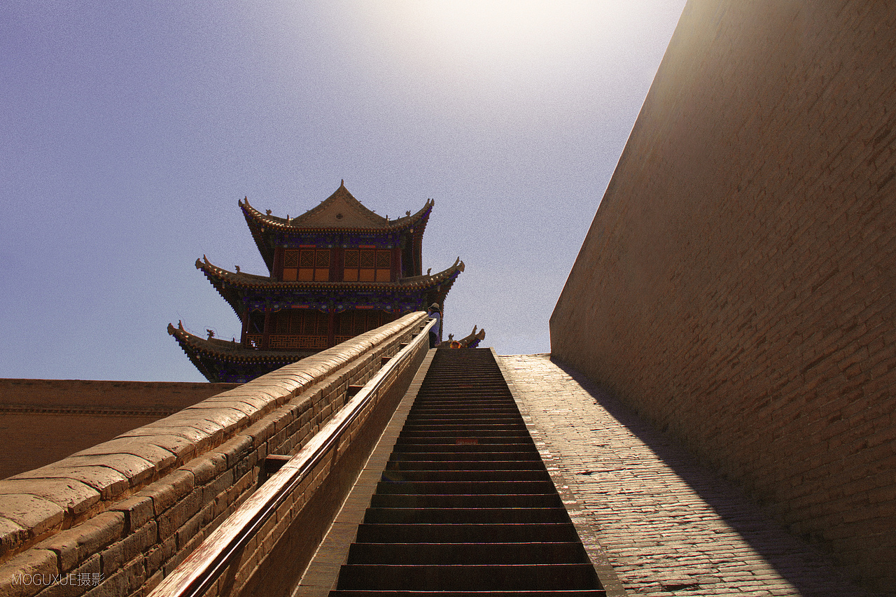 天下第一关-嘉峪关城楼