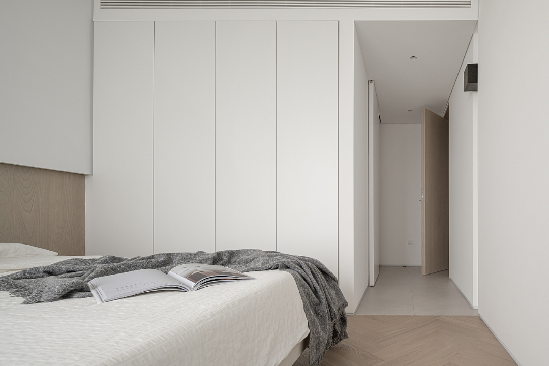 自然极简风,以光调节空间情绪,探索无我的自由境界