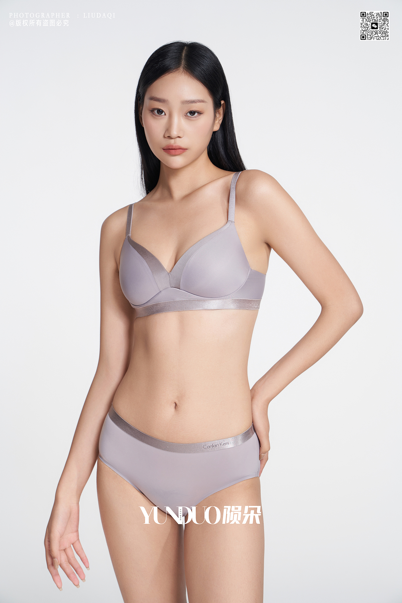 辣妹风 高级感内衣 文胸 吊带 美背 拍摄（图ZMzUzNzU2ODM2） - 产品摄影 - 站酷设计师陨朵商拍刘大奇原创素材 - 站酷ZCOOL